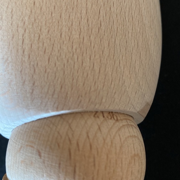 Wooden Hand Bendable Finger Display Mannequin - Picture 10 of 12